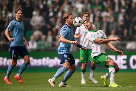 Djurgårdens Daniel Stensson och Hammarbys Jusef Erabi