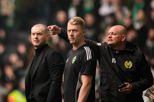 Hammarbys tränare Kim Hellberg och assisterande tränare