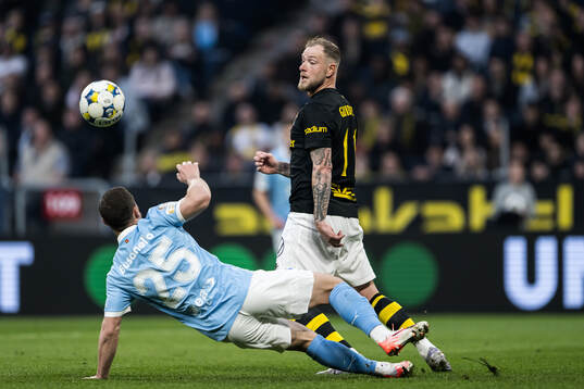 Malmö FFs Gabriel Busanello och AIKs John Guidetti