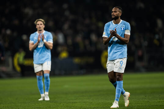 Malmö FFs Isaac Kiese Thelin deppar