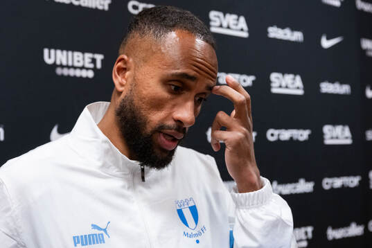 Malmö FFs Isaac Kiese Thelin i mixade zonen
