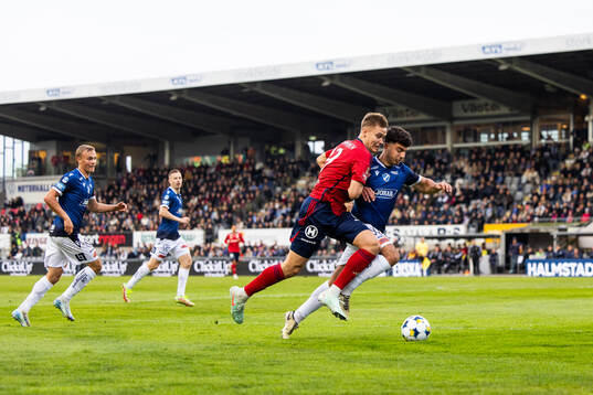 Bläddra bland fler bilder av Fotboll, Allsvenskan, Halmstad - Öster