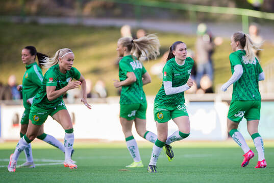 Hammarbys Stina Lennartsson och Smilla Vallotto