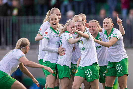 Hammarbys Smilla Vallotto, Julie Blakstad, Emilie Joramo