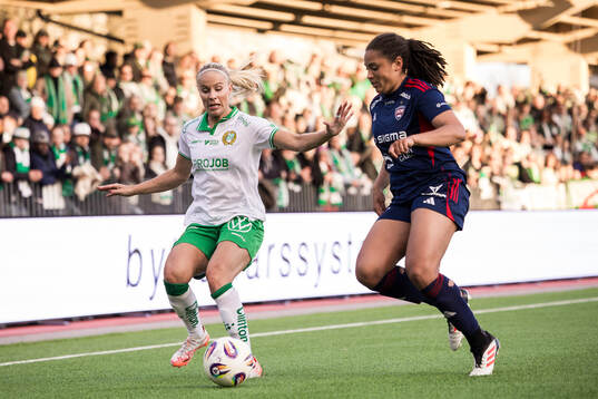 Hammarbys Stina Lennartsson och Rosengårds Jo-Anne Agbor