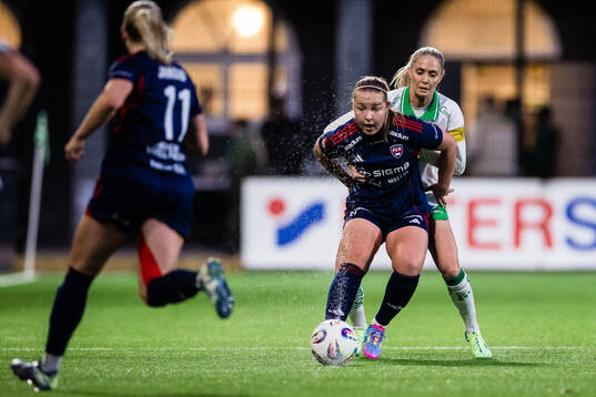 Rosengårds Oona Sevenius och Hammarbys Alice Carlsson