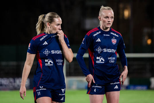 Rosengårds Emma Jansson och Emma Pennsäter deppar