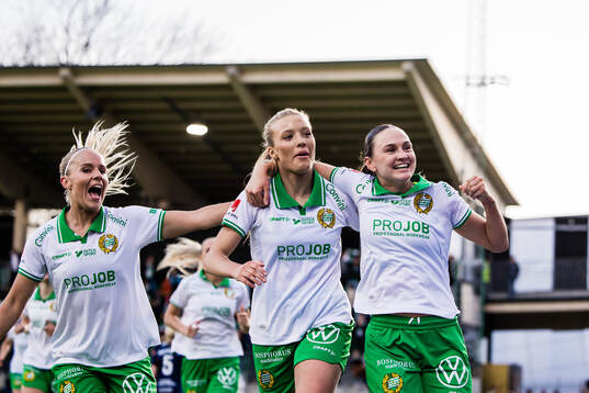Hammarbys Vilde Hasund jublar Stina Lennartsson och Smilla