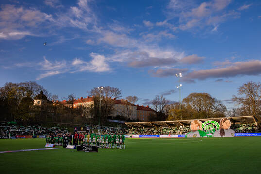 Hammarby IP med tifo föreställande Hammarbys spelare