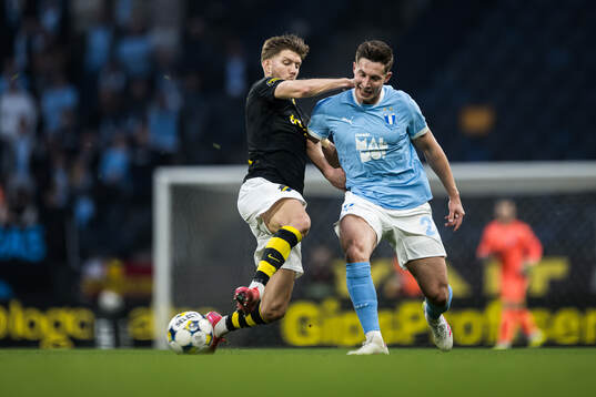AIKs Anton Salétros och Malmö FFs Lasse Berg Johnsen