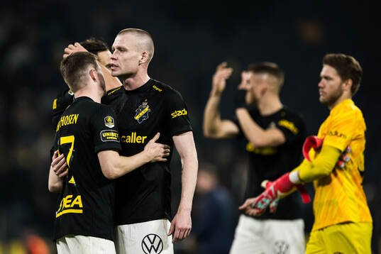 AIKs Mads Døhr Thychosen och Thomas Poppler Isherwood AIKs