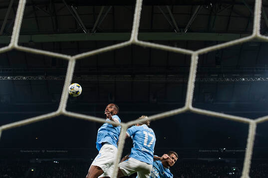 Malmö FFs Isaac Kiese Thelin, Jens Stryger Larsen och