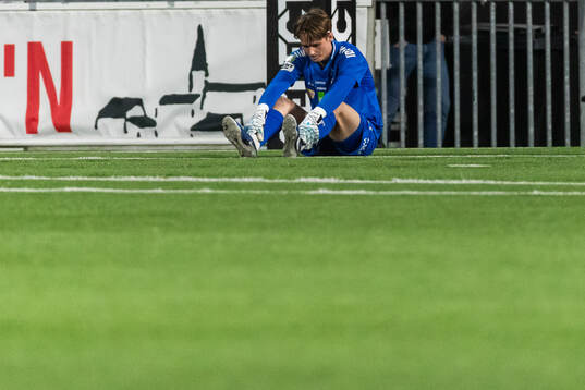 Örebros Buster Runheim deppar