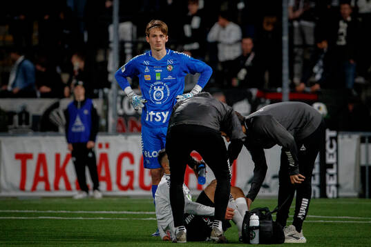 Örebros Buster Runheim deppar