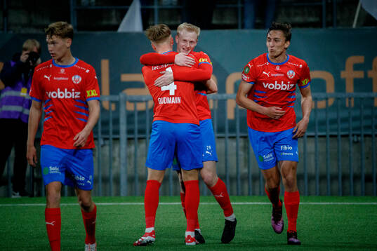 Helsingborgs Oscar Aga jublar med Marcus Gudmann