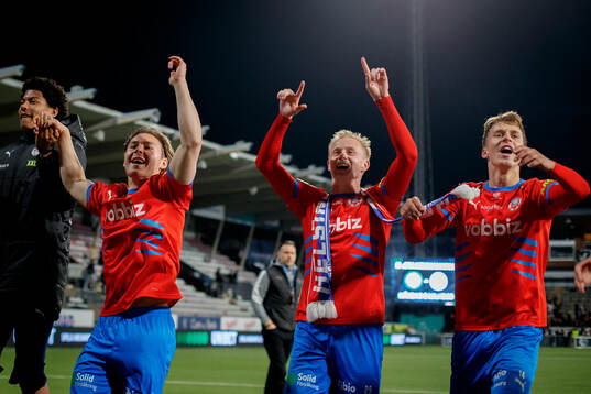 Helsingborgs Simon Bengtsson, Oscar Aga jublar och Lukas