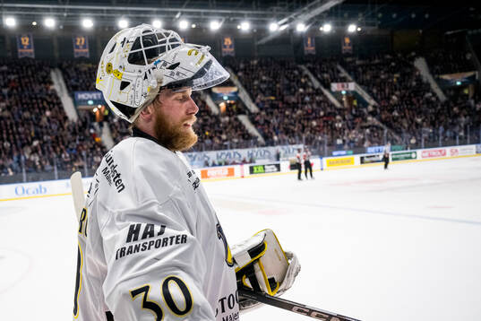 AIKs målvakt Victor Brattström