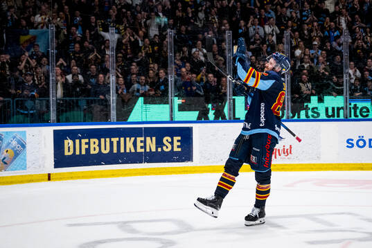 Djurgårdens Colby Sissons jublar