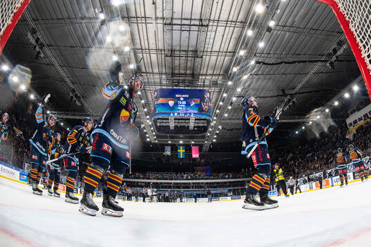 under match ett i hockeyallsvenska finalen mellan
