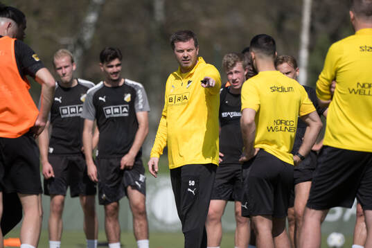 Tränare Jens Gustafsson