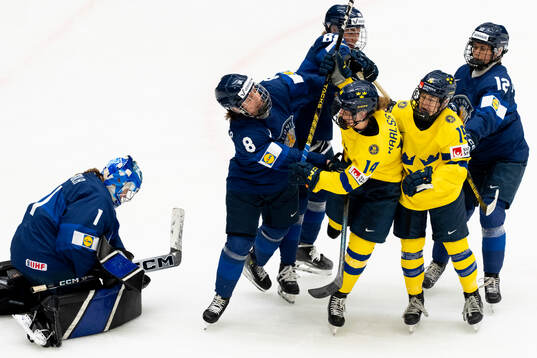 Ida Karlsson and Lisa Johansson of Sweden