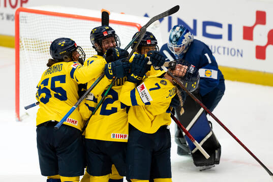 Jenna Raunio,Ebba Hedqvist, Josefin Bouveng ,Sara