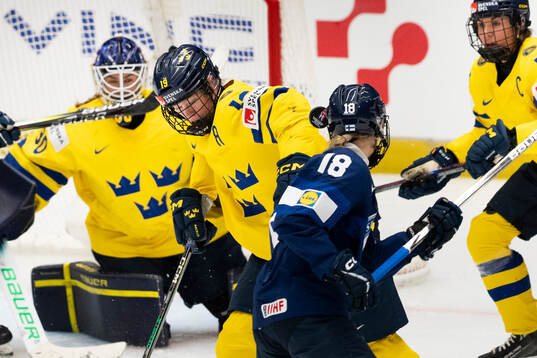 Emma Söderberg, Sara Hjalmarsson  and Anna Kjellbin