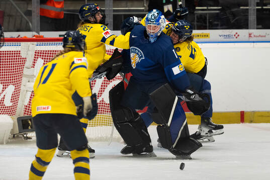Ebba Hedqvist and Jenna Raunio