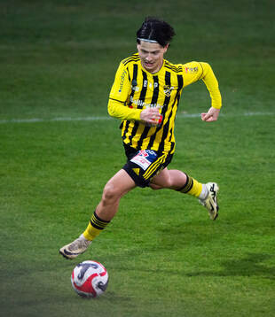 IFK Hässleholms Meraj Haidari i matchen i division 2