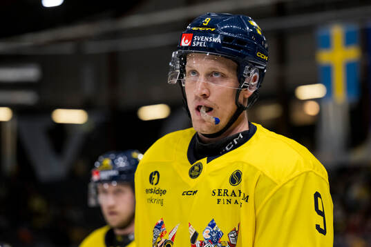 Gabriel Carlsson of Sweden