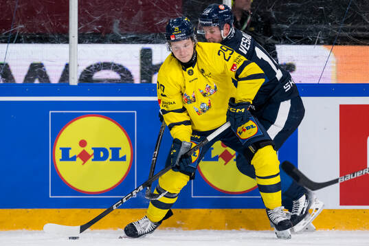 Oskar Steen of Sweden and Kristian Vesalainen of Finland