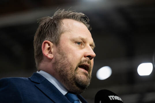 Head coach Head coach Anti Pennanen of Finland
