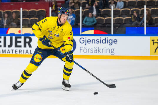 Gabriel Carlsson of Sweden