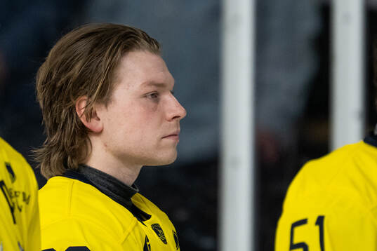 Oskar Steen of Sweden