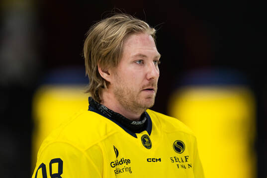 Linus Sandin of Sweden