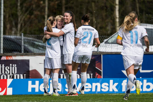 Djurgårdens Olivia Ulenius jublar