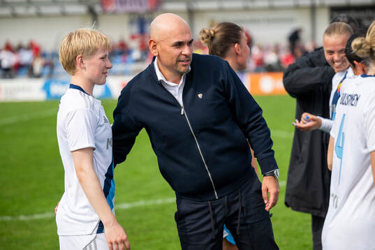 Djurgårdens tränare Marcelo Fernandez och Olivia Ulenius