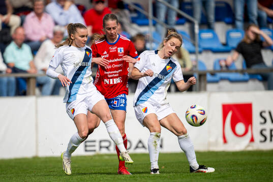 Vittsjös Linda Charlotta Sällström mellan Djurgårdens