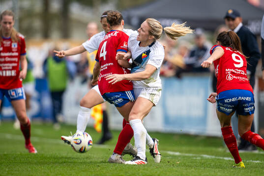 Vittsjös Anna Haddock och Djurgårdens Mimmi Larsson