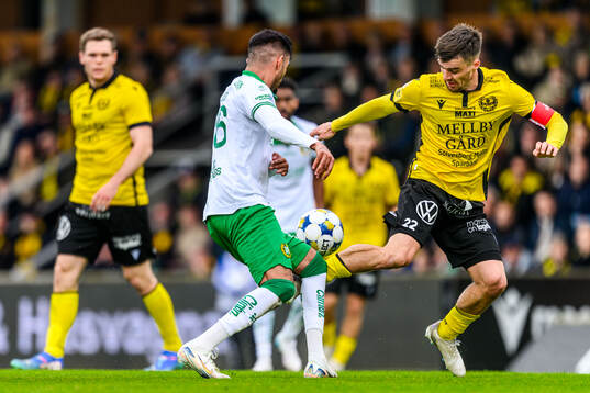 Hammarbys Montader Madjed och Mjällbys Jesper Gustavsson