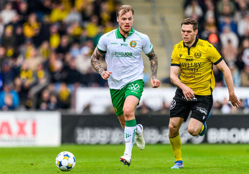 Hammarbys Victor Eriksson och Mjällbys Jacob Bergström