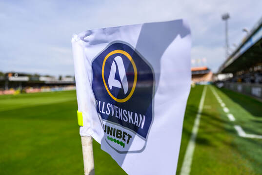 Hörnflagga med Allsvenskans logotyp