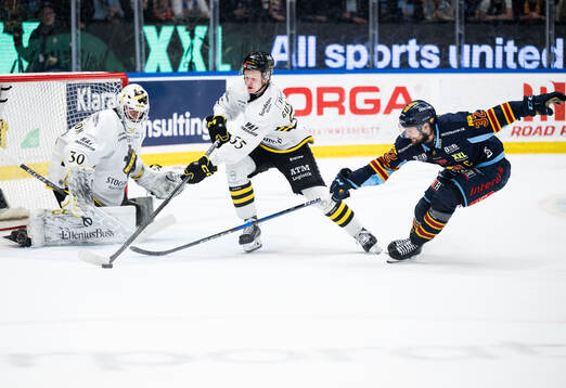AIKs Viggo Gustafsson och Djurgårdens Marcus Krüger