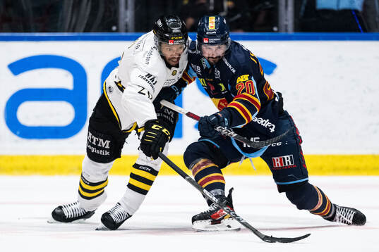 AIKs Oscar Nord och Djurgårdens Jonathan Tychonick