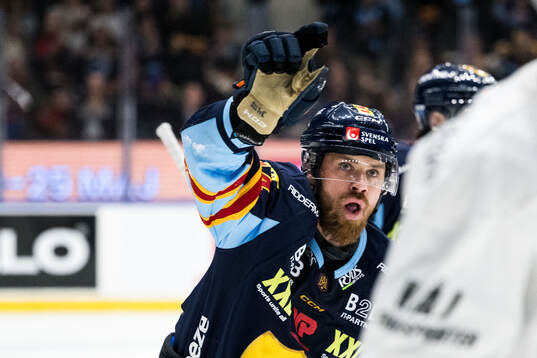 Djurgårdens Daniel Brodin jublar