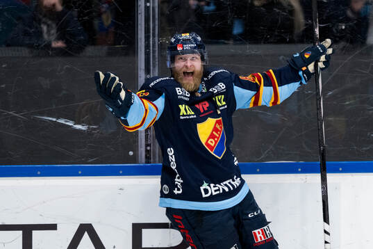 Djurgårdens Linus Klasen jublar