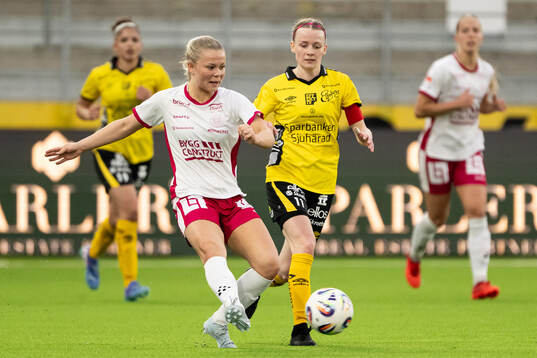 IK Uppsalas Älvali Lindström och Elfsborgs Leann Nyström