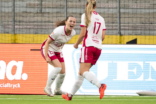IK Uppsalas Stina Leffler jublar