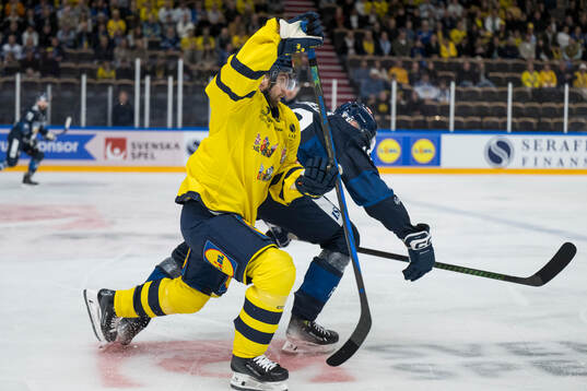 Oskar Lang of Sweden and Waltteri Merelä of Finland