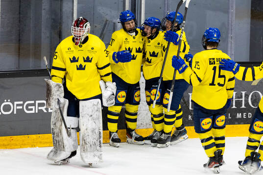Tom Bjurman of Sweden celebrates